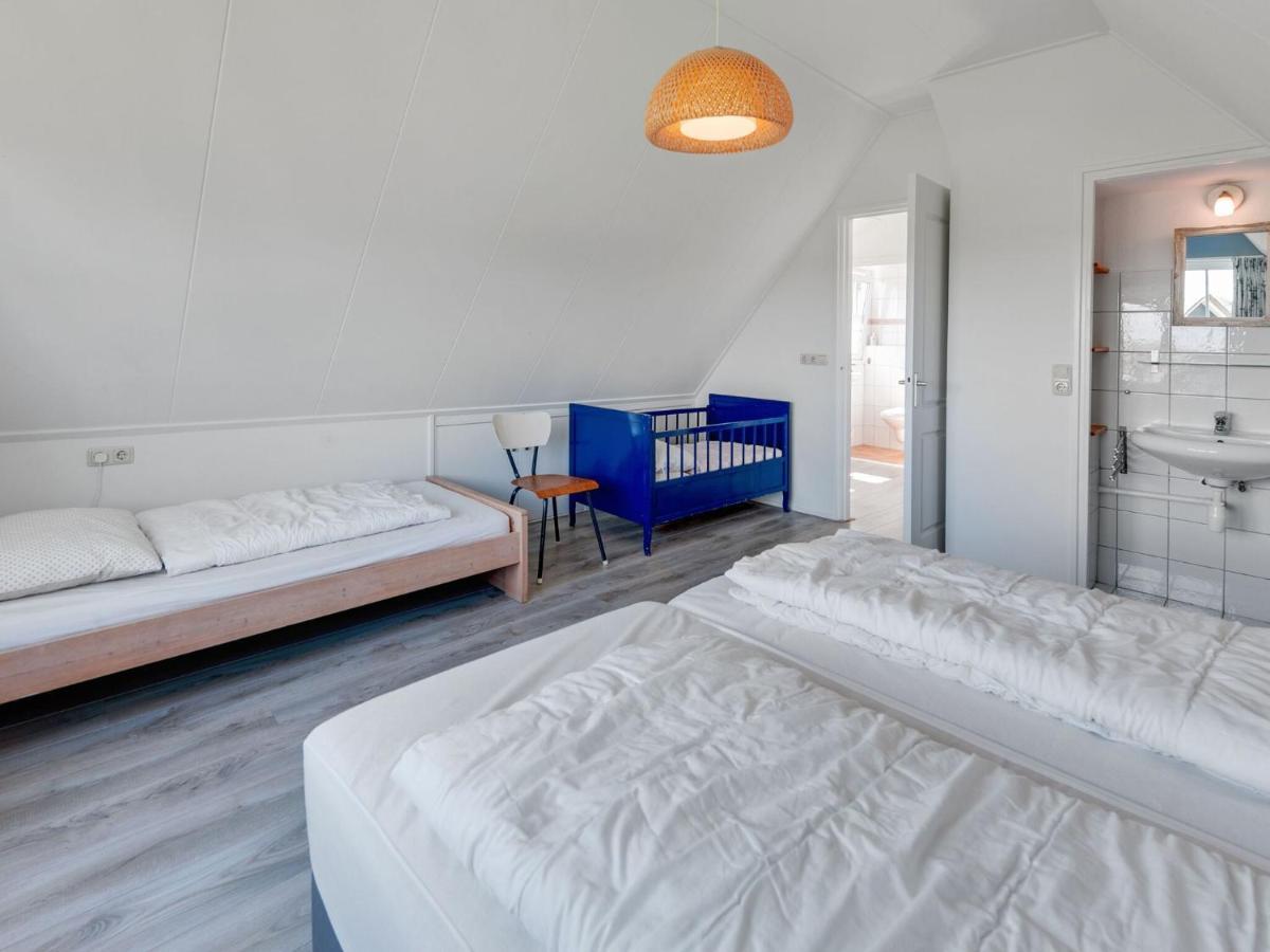 Beautiful Dune Villa With Thatched Roof On Ameland Buren  Buitenkant foto