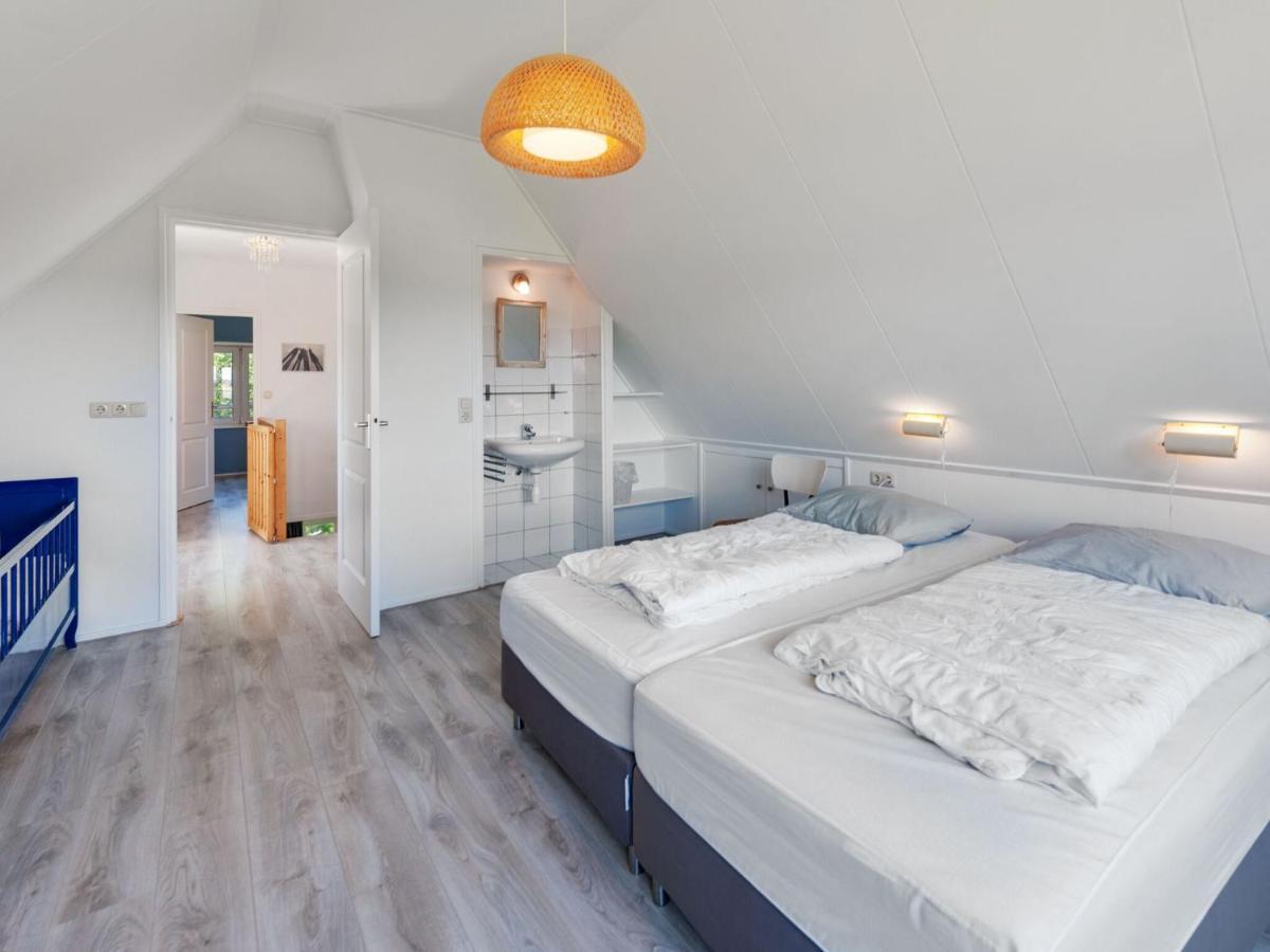 Beautiful Dune Villa With Thatched Roof On Ameland Buren  Buitenkant foto